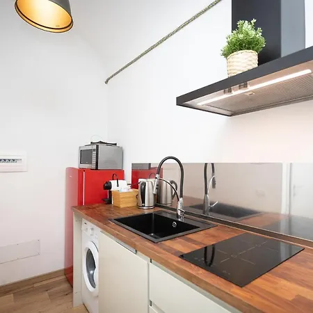 In - Romacampusmartius Apartment *